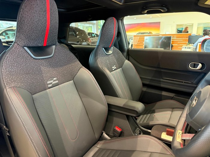 2024 MINI Cooper JCW Favoured