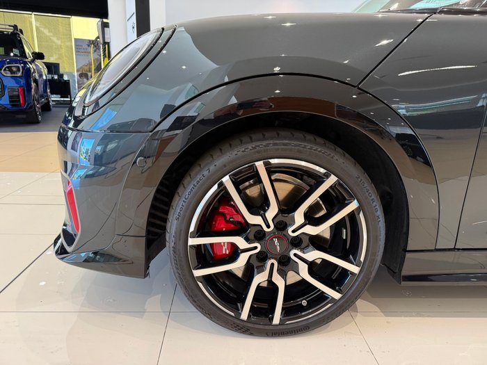 2024 MINI Cooper JCW Favoured