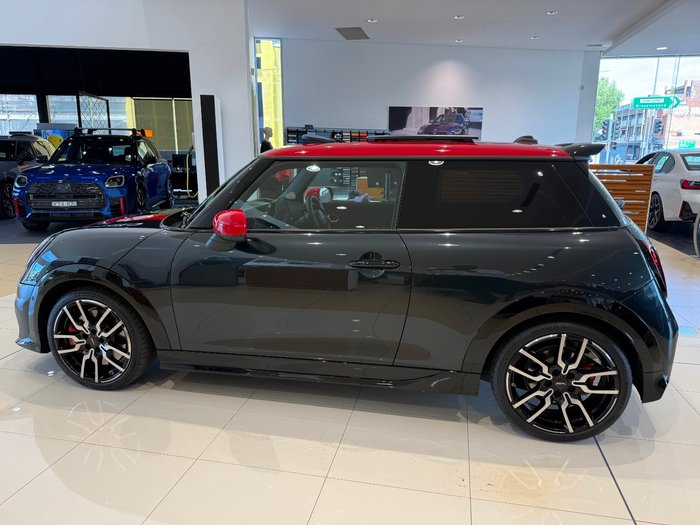 2024 MINI Cooper JCW Favoured