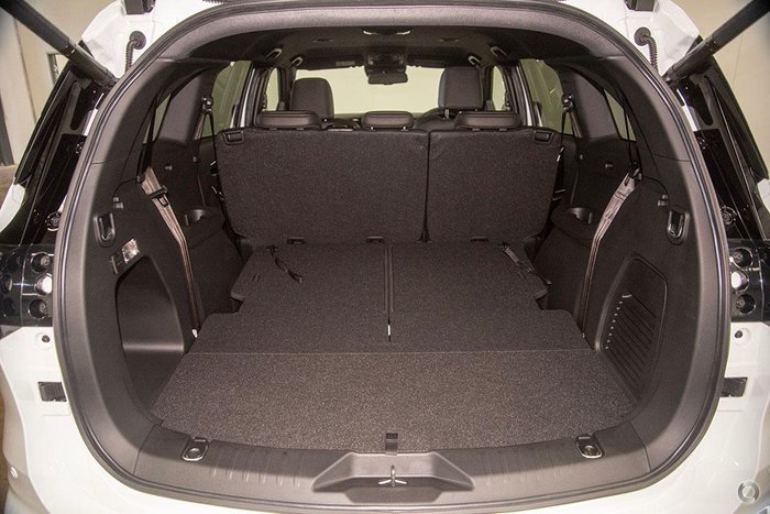 2025 Isuzu MU-X LS-T