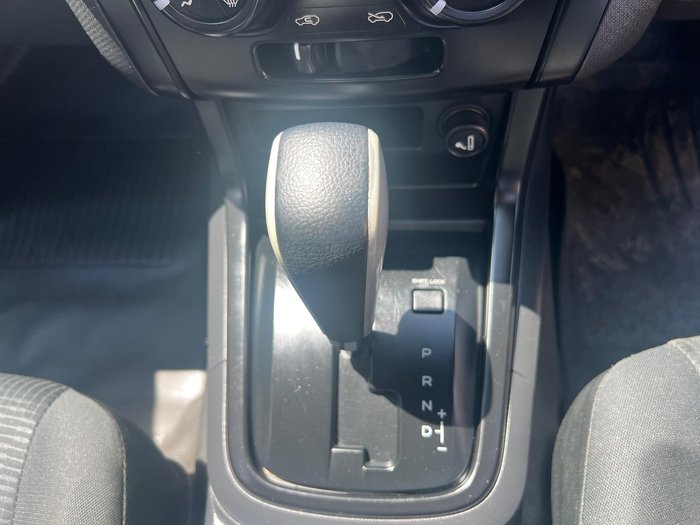 2017 Isuzu D-MAX SX High Ride MY17 4x2 Splash White