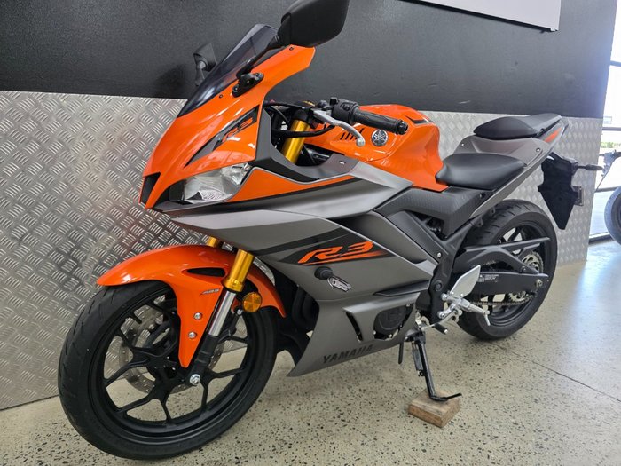 2022 Yamaha YZF-R3 ORANGE