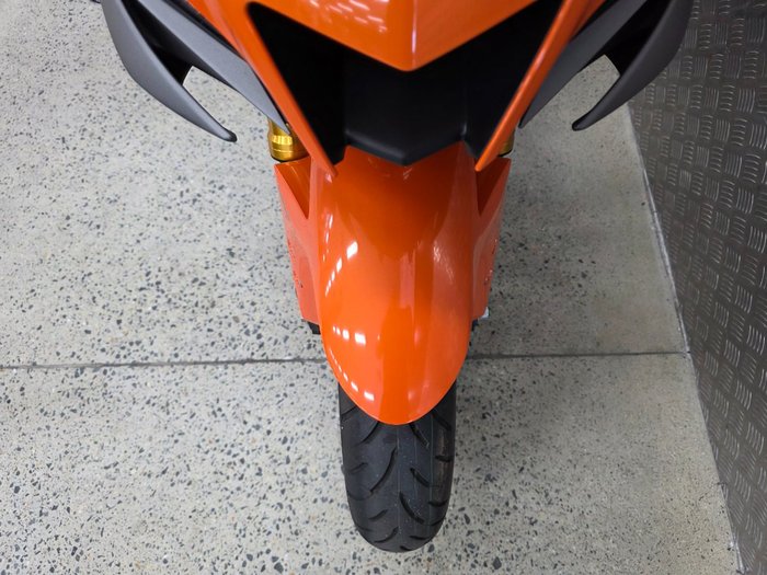 2022 Yamaha YZF-R3 ORANGE