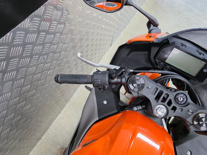 2022 Yamaha YZF-R3 ORANGE