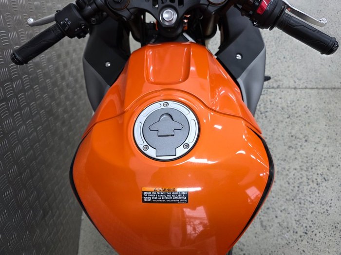 2022 Yamaha YZF-R3 ORANGE