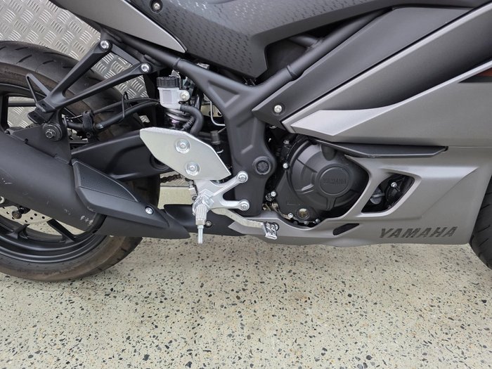 2022 Yamaha YZF-R3 ORANGE