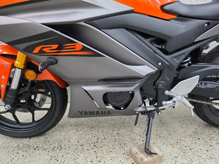 2022 Yamaha YZF-R3 ORANGE