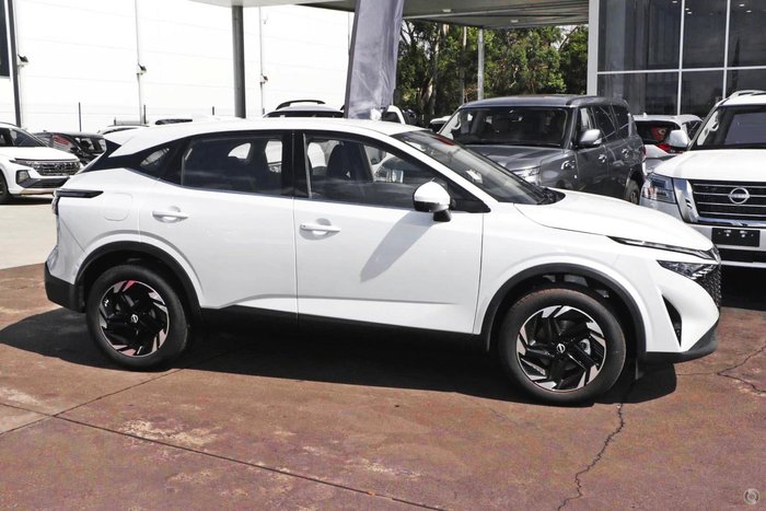 2025 Nissan QASHQAI ST-L