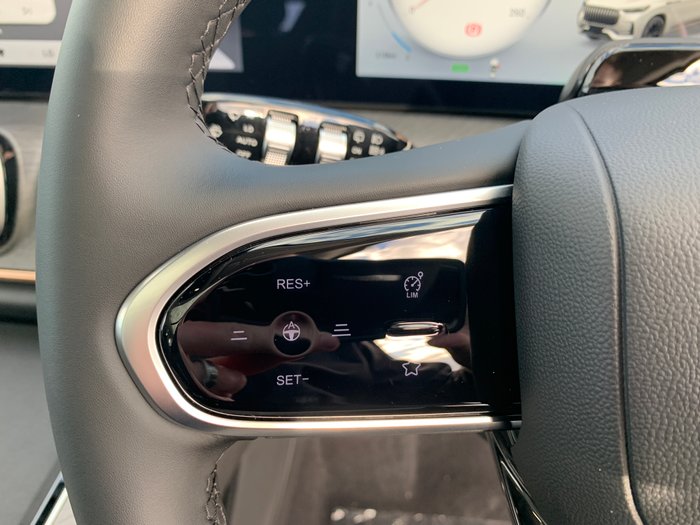 2025 Jaecoo J8 Track