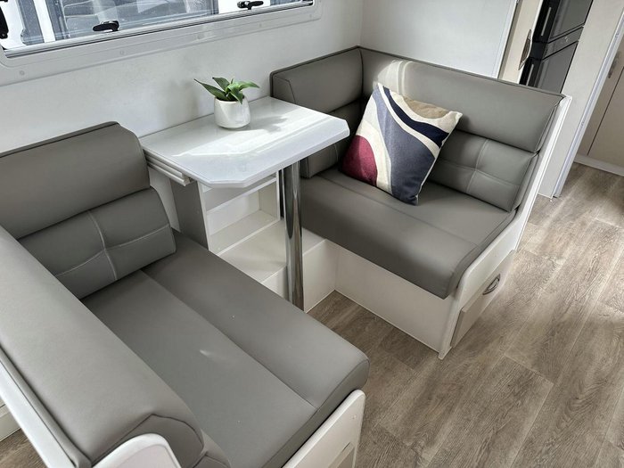 2025 Supreme 1990_R_K1e3_T Sunray 19'9