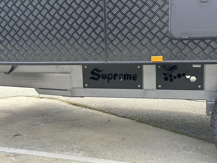 2025 Supreme 1990_R_K1e3_T Sunray 19'9