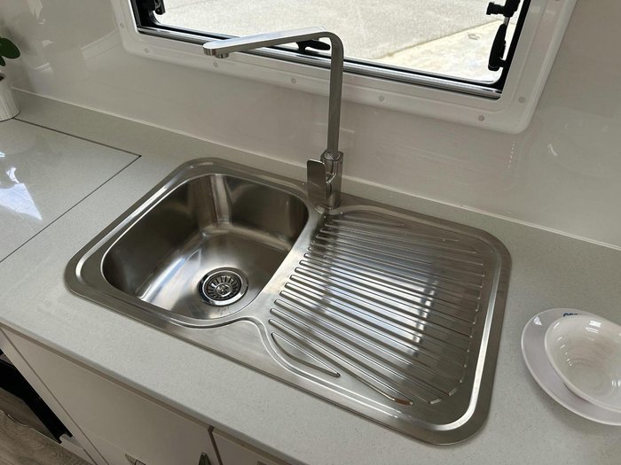 2025 Supreme 1990_R_K1e3_T Sunray 19'9