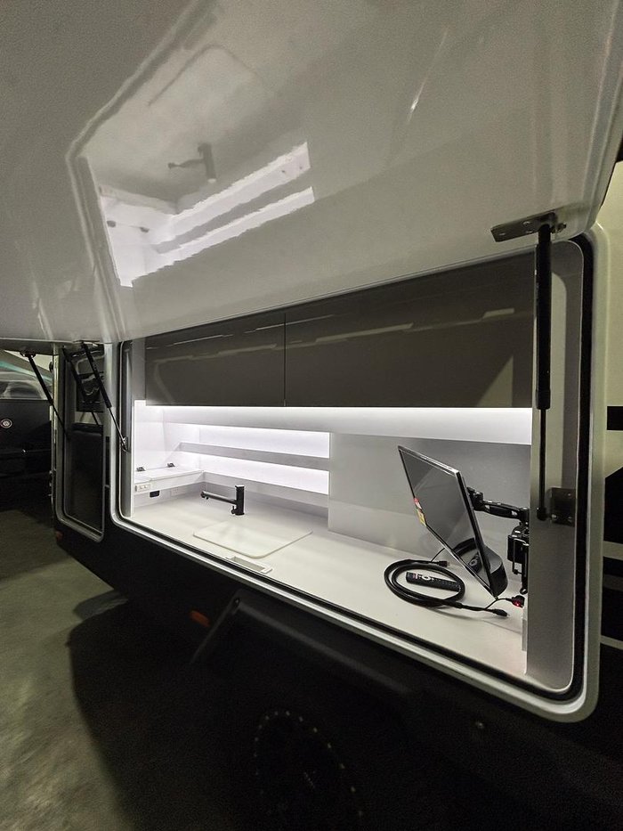 2025 Zone RV Expedition Hard Top