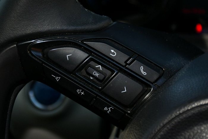 2022 Toyota Yaris ZR Hybrid