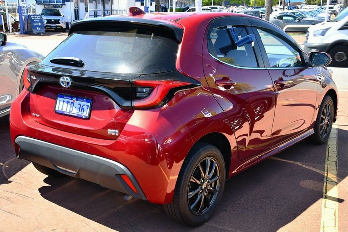2022 Toyota Yaris ZR Hybrid