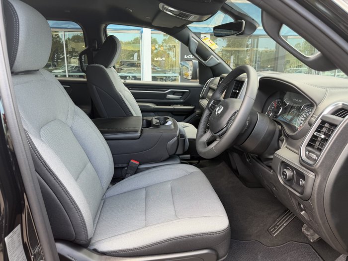 2024 Ram 1500 BIG Horn