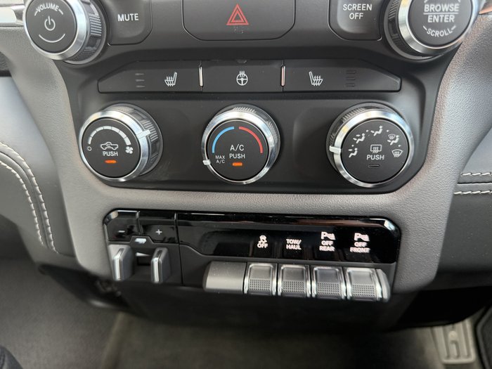 2024 Ram 1500 BIG Horn