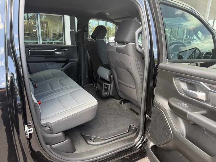 2024 Ram 1500 BIG Horn