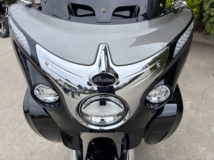2024 Indian ROADMASTER CLASSIC Metalic Black