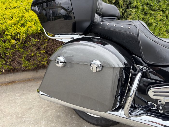 2024 Indian ROADMASTER CLASSIC Metalic Black