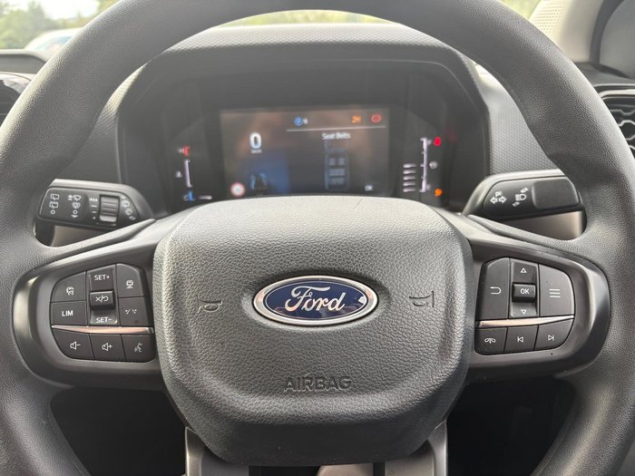 2025 Ford Everest Ambiente