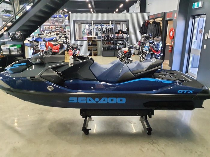 2025 SEA-DOO GTX 230