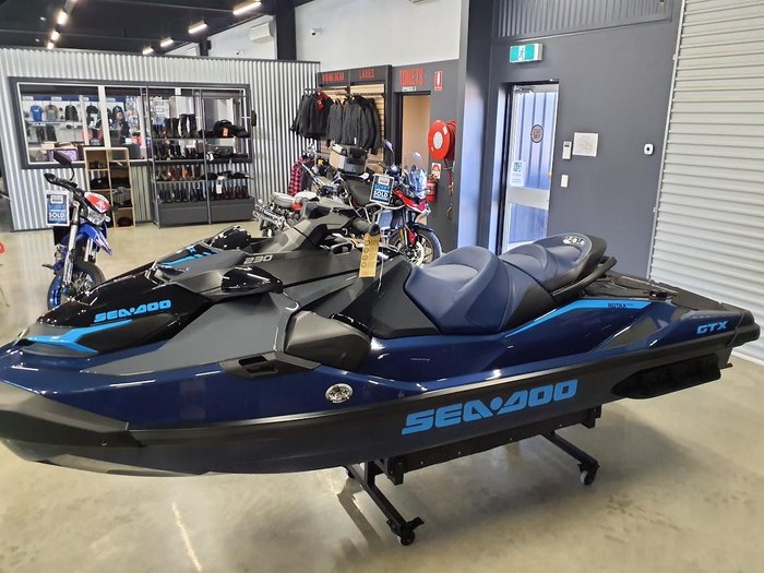 2025 SEA-DOO GTX 230