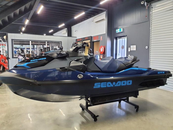2025 SEA-DOO GTX 230
