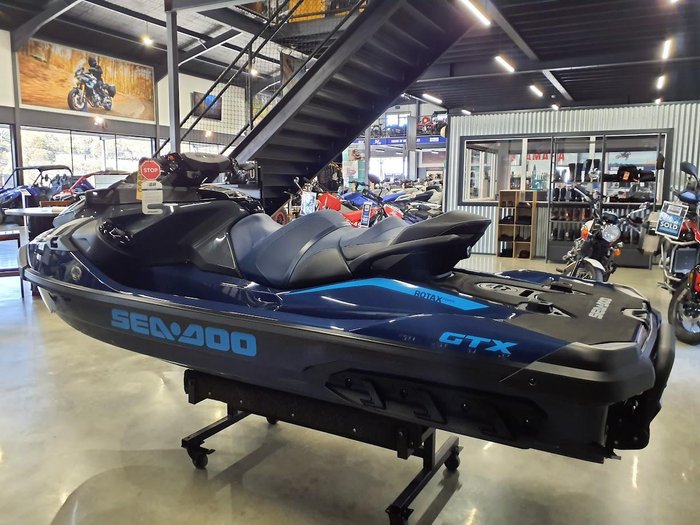 2025 SEA-DOO GTX 230