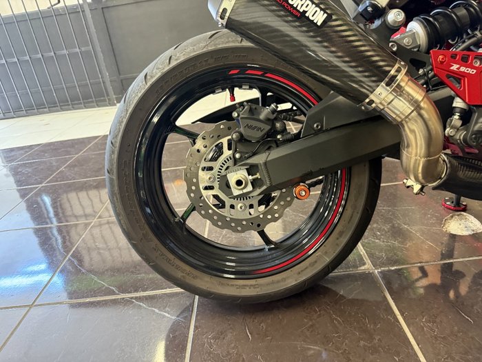 2022 Kawasaki Z900 SUPERNAKED WHITE
