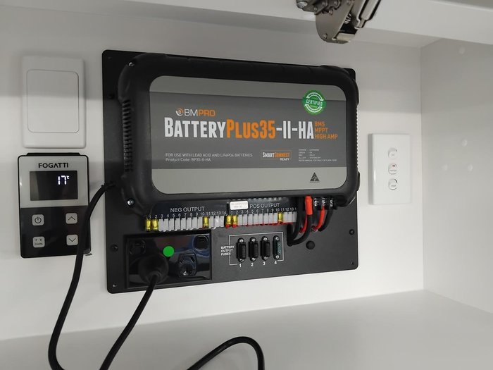 2025 New Age Caravans My25 Bigred Slideout Couples Van Full Ensuite Full Composite