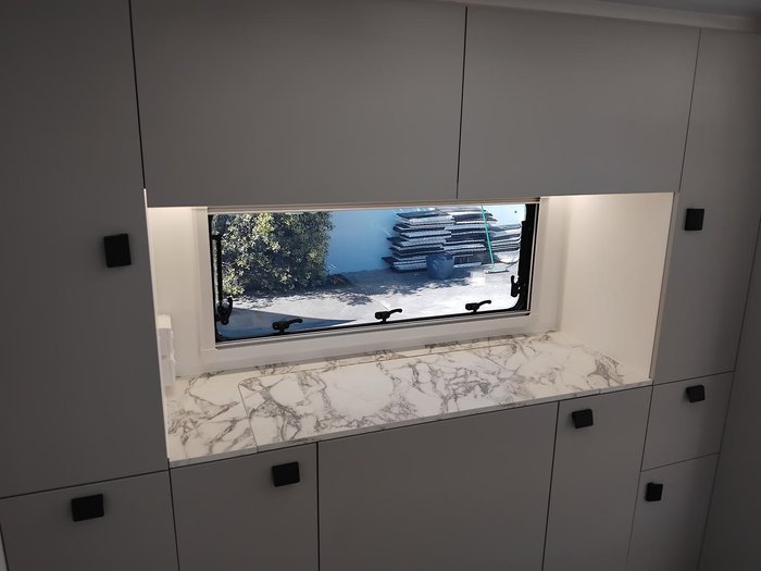 2025 New Age Caravans My25 Bigred Slideout Couples Van Full Ensuite Full Composite