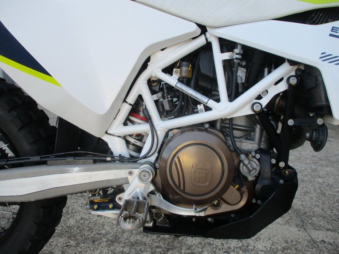 2016 HUSQVARNA 701 ENDURO WHITE