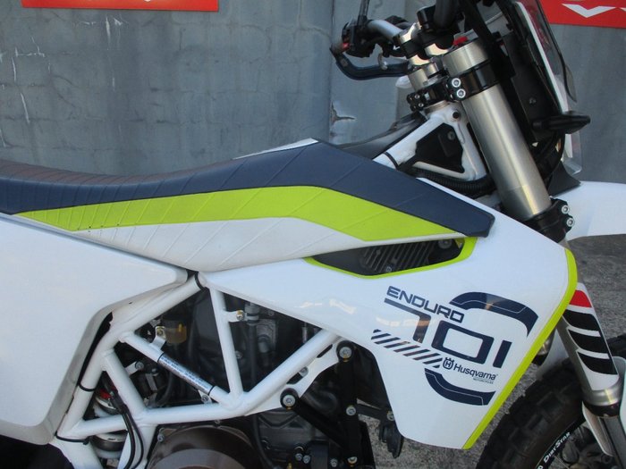 2016 HUSQVARNA 701 ENDURO WHITE