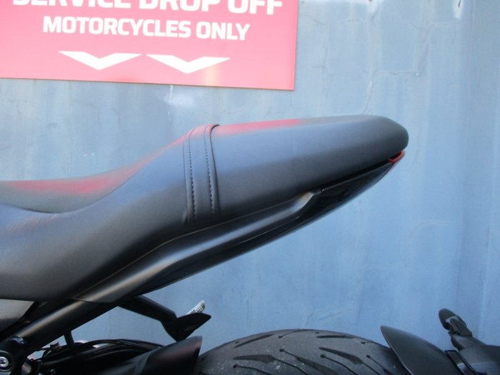 2022 Triumph TRIDENT 660 BLACK