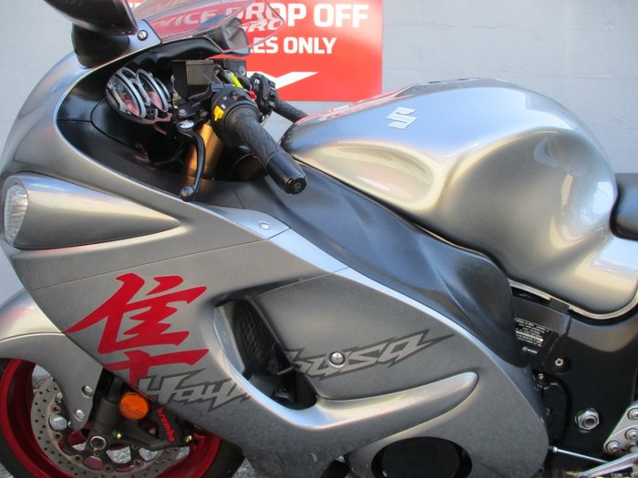 2018 Suzuki 2018 Suzuki 1300CC GSX1300R GREY