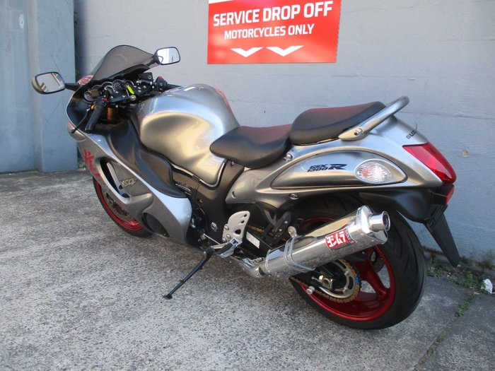 2018 Suzuki 2018 Suzuki 1300CC GSX1300R GREY