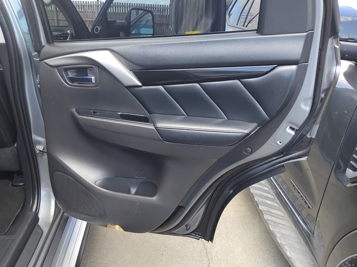 2016 Mitsubishi Pajero Sport Exceed