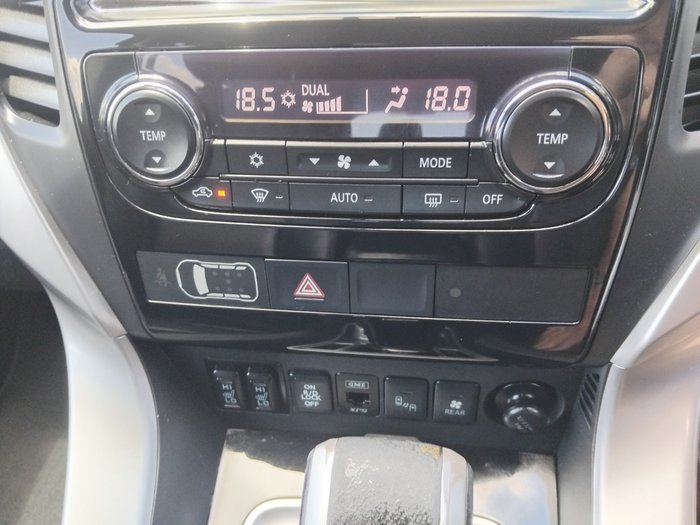 2016 Mitsubishi Pajero Sport Exceed