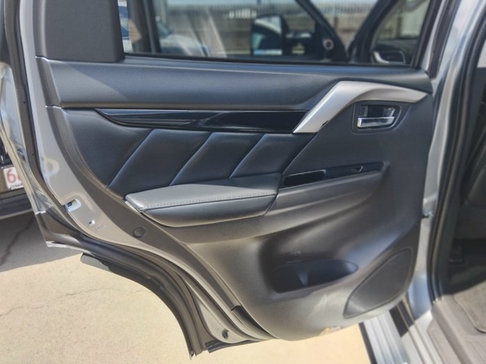 2016 Mitsubishi Pajero Sport Exceed