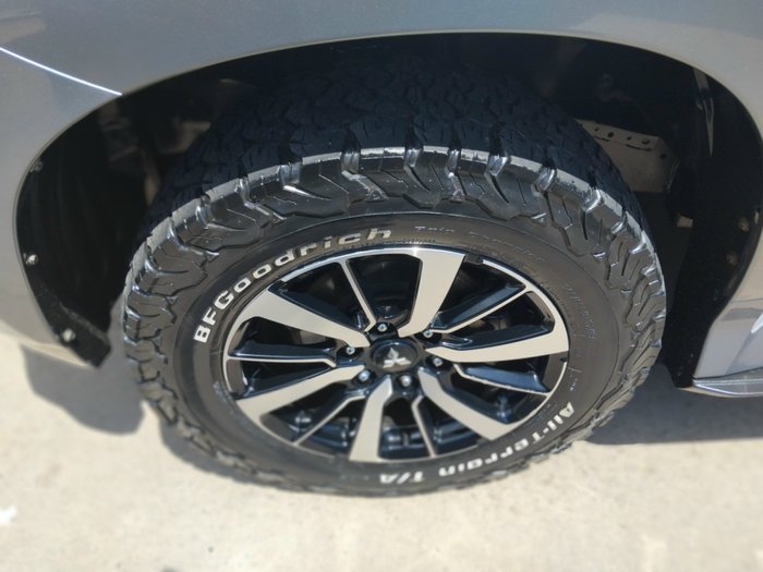 2016 Mitsubishi Pajero Sport Exceed