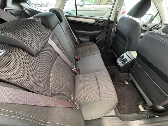 2019 Subaru Outback 2.5i