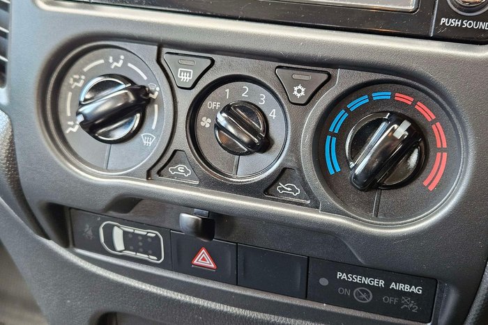 2021 Mitsubishi Triton GLX