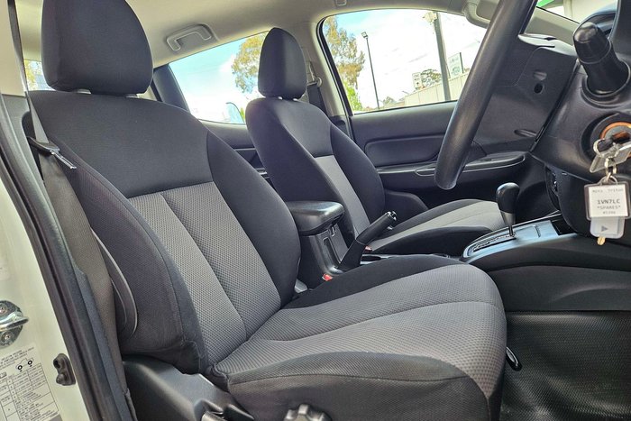 2021 Mitsubishi Triton GLX