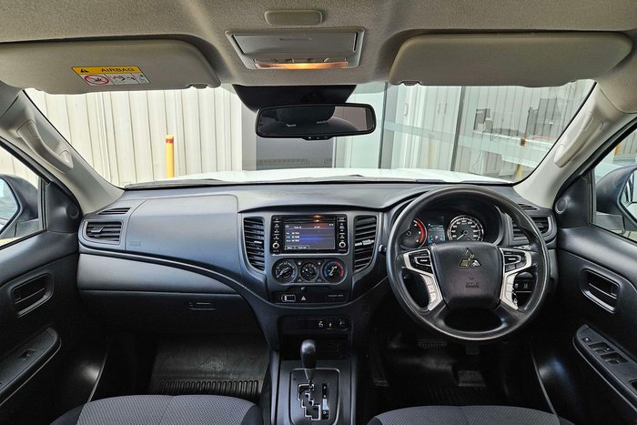 2021 Mitsubishi Triton GLX