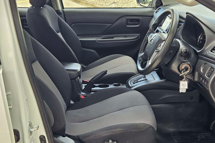 2021 Mitsubishi Triton GLX