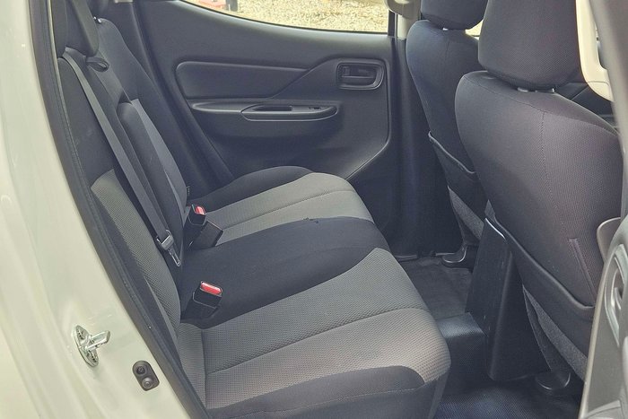 2021 Mitsubishi Triton GLX