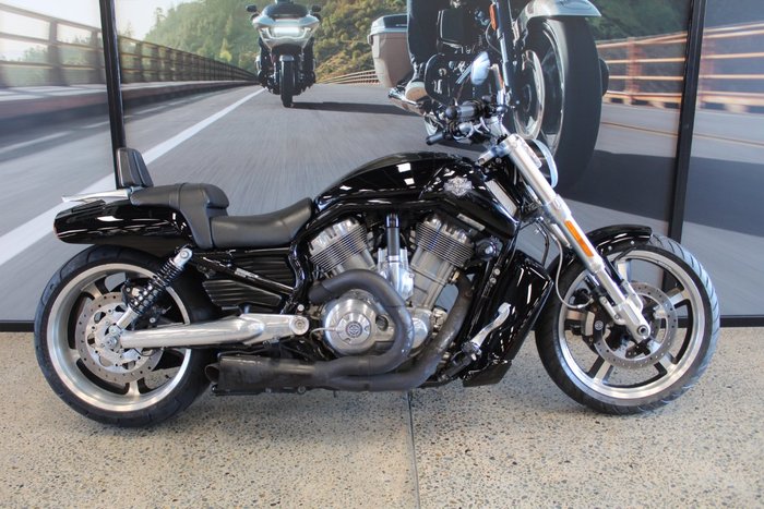 2013 Harley-davidson VRSCF MUSCLE BLACK