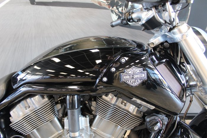2013 Harley-davidson VRSCF MUSCLE BLACK