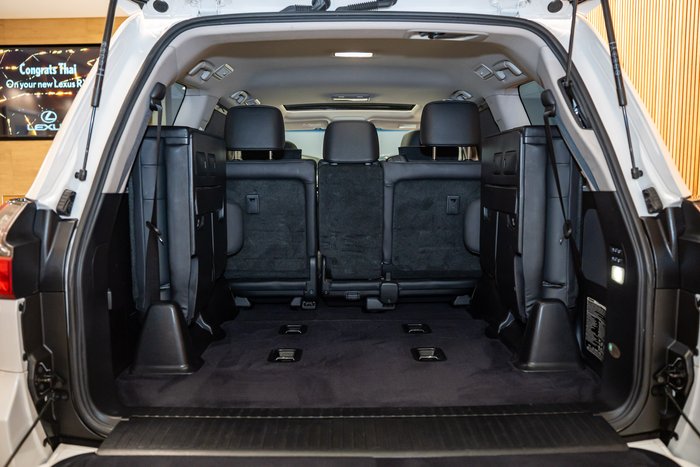 2015 Lexus LX570 5.7 L Petrol Automatic Wagon